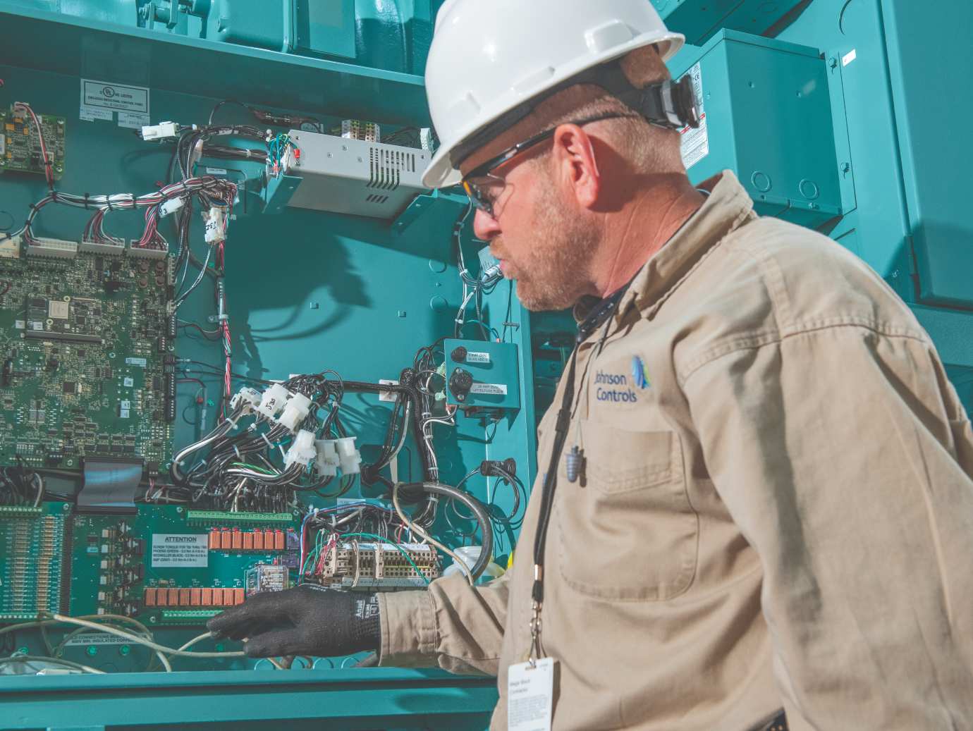 YORK YK Centrifugal Chiller shows its complex operation capabilities.